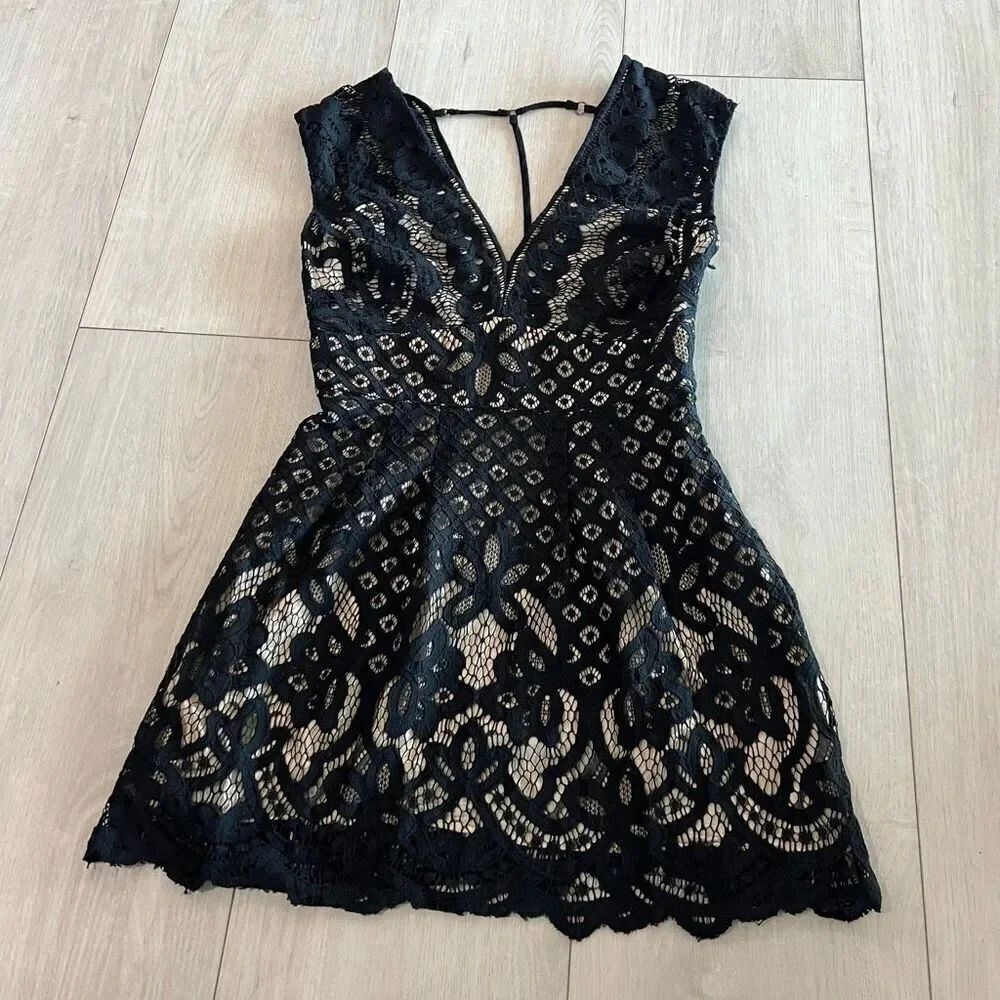 Free People One Million Lovers Black Lace A- Line Mini Dress Size 2